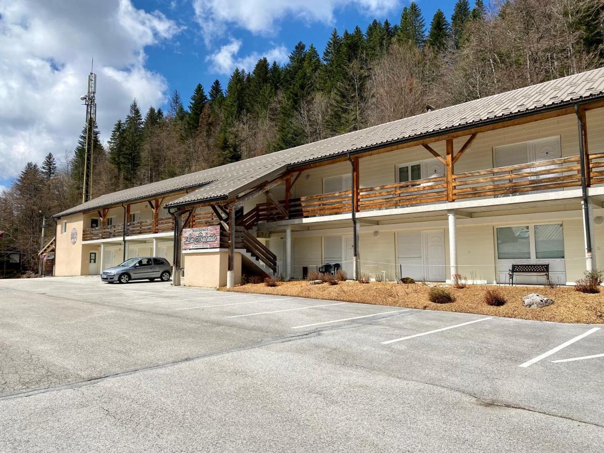 Appartement Ideal Pour Ete Et Hiver, Situe Au Pied Des Pistes De Ski Et Des Sentiers De Randonnee Преманон Экстерьер фото