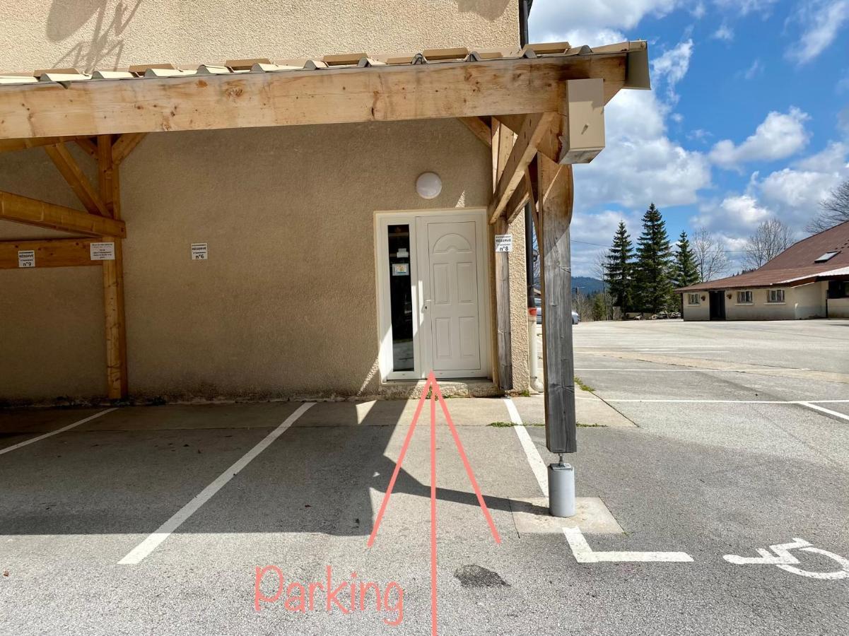 Appartement Ideal Pour Ete Et Hiver, Situe Au Pied Des Pistes De Ski Et Des Sentiers De Randonnee Преманон Экстерьер фото